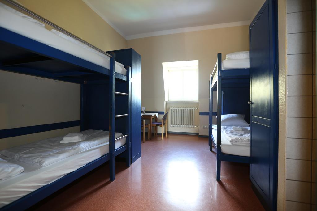Kolping Hostel Trier Im Warsberger Hof חדר תמונה