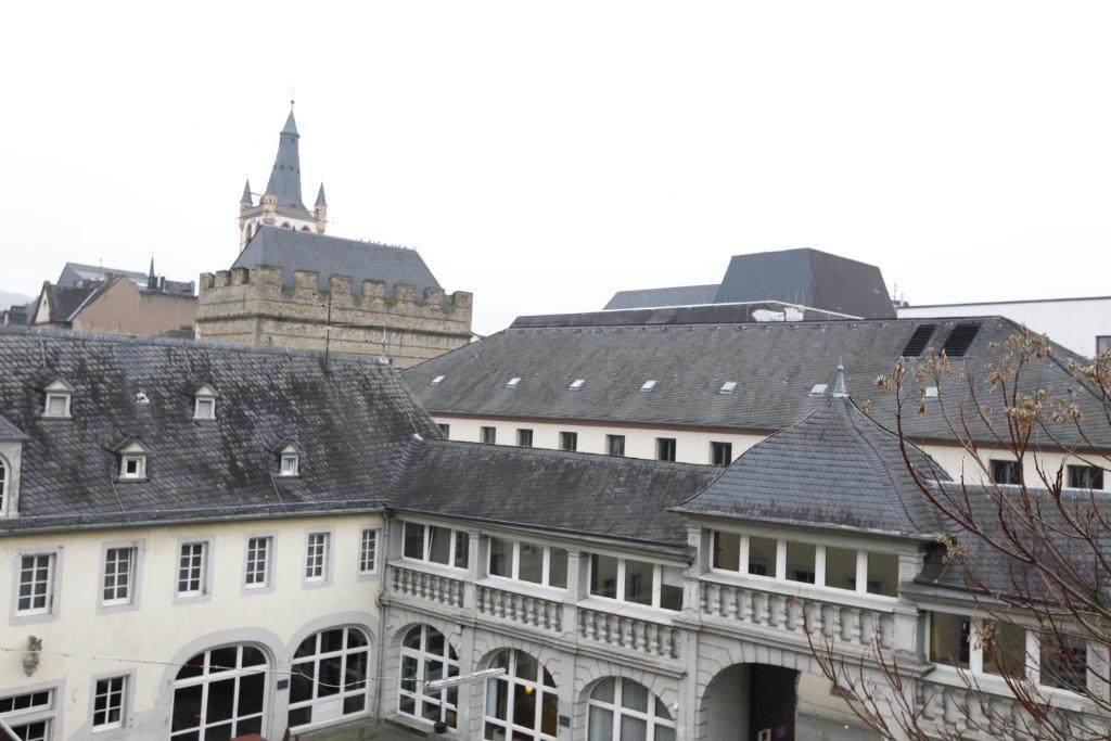 Kolping Hostel Trier Im Warsberger Hof מראה חיצוני תמונה